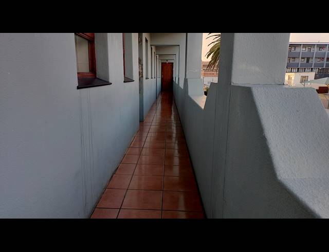 1 BEDROOM FLAT FOR SALE IN MOSSEL BAY CENTRAL